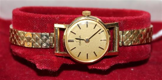 Ladies gold Omega quartz wristwatch